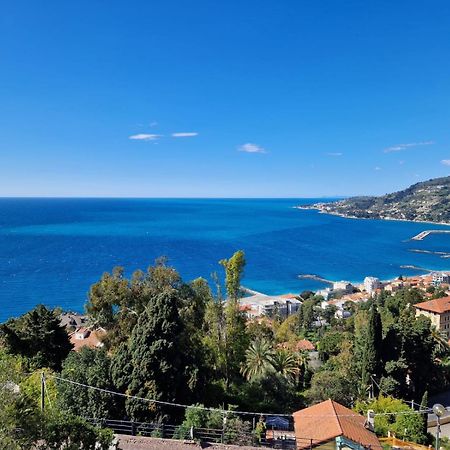 La Finestra Sul Golfo Apartment Ospedaletti Luaran gambar