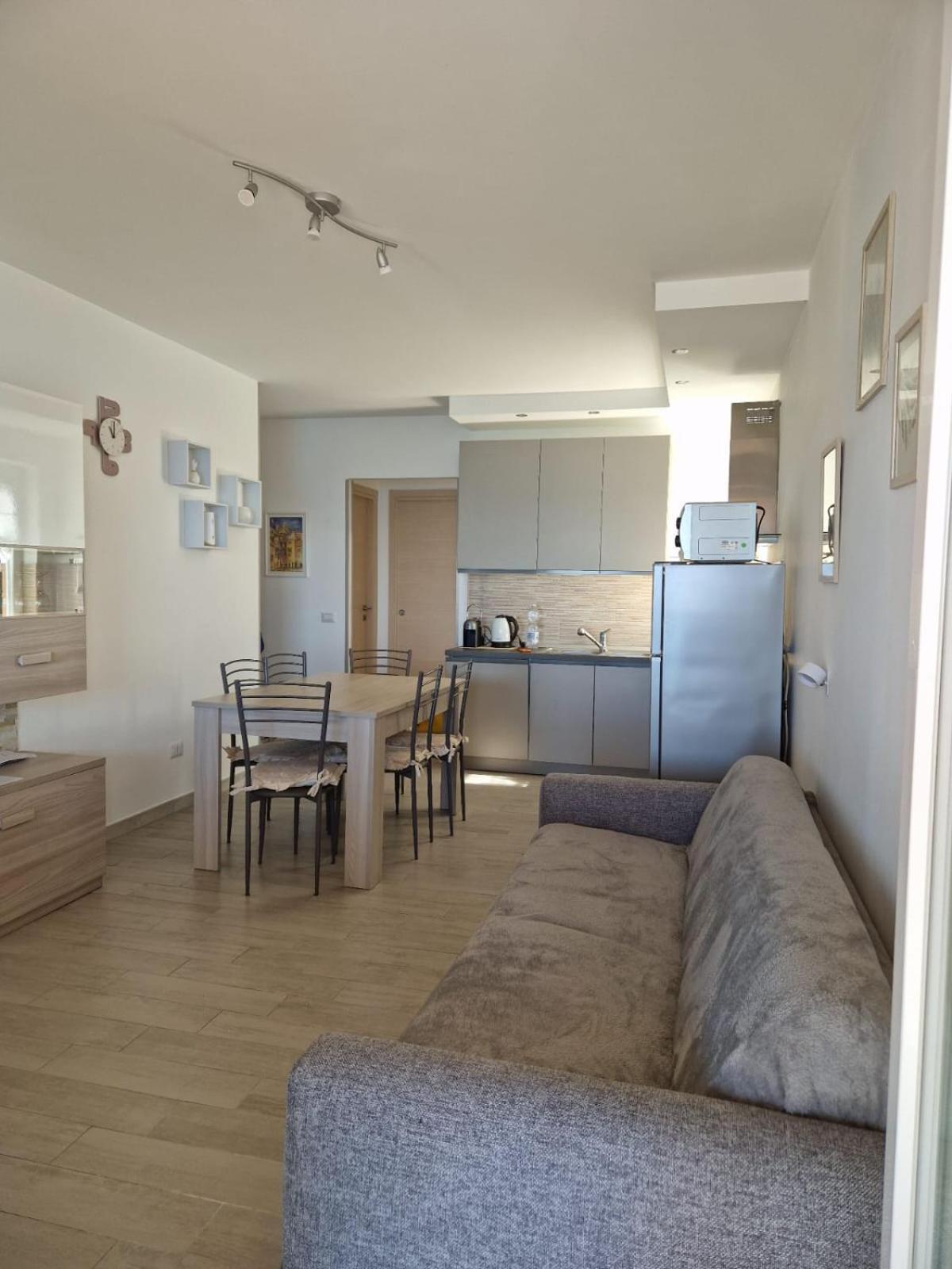 La Finestra Sul Golfo Apartment Ospedaletti Luaran gambar