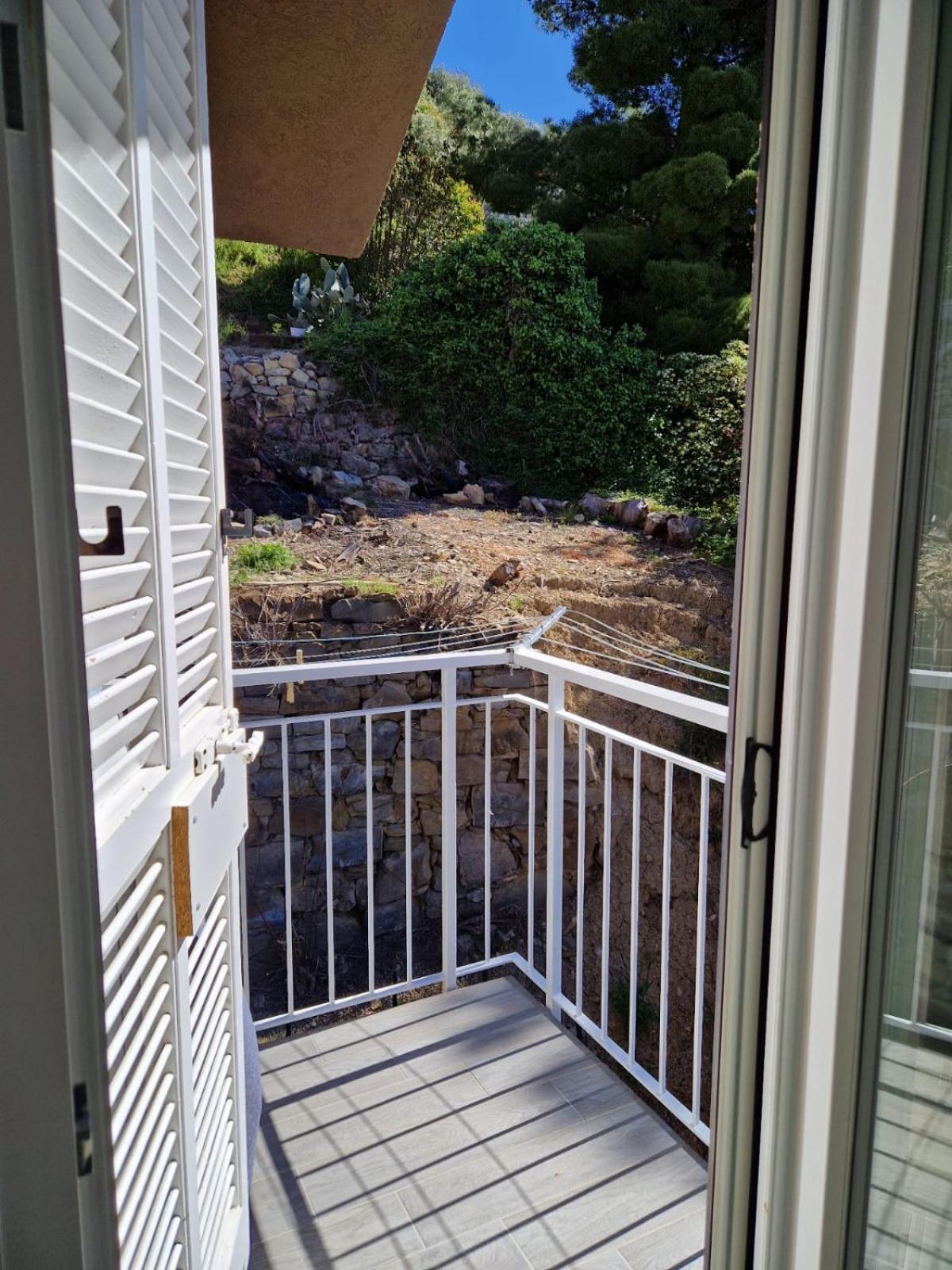 La Finestra Sul Golfo Apartment Ospedaletti Luaran gambar