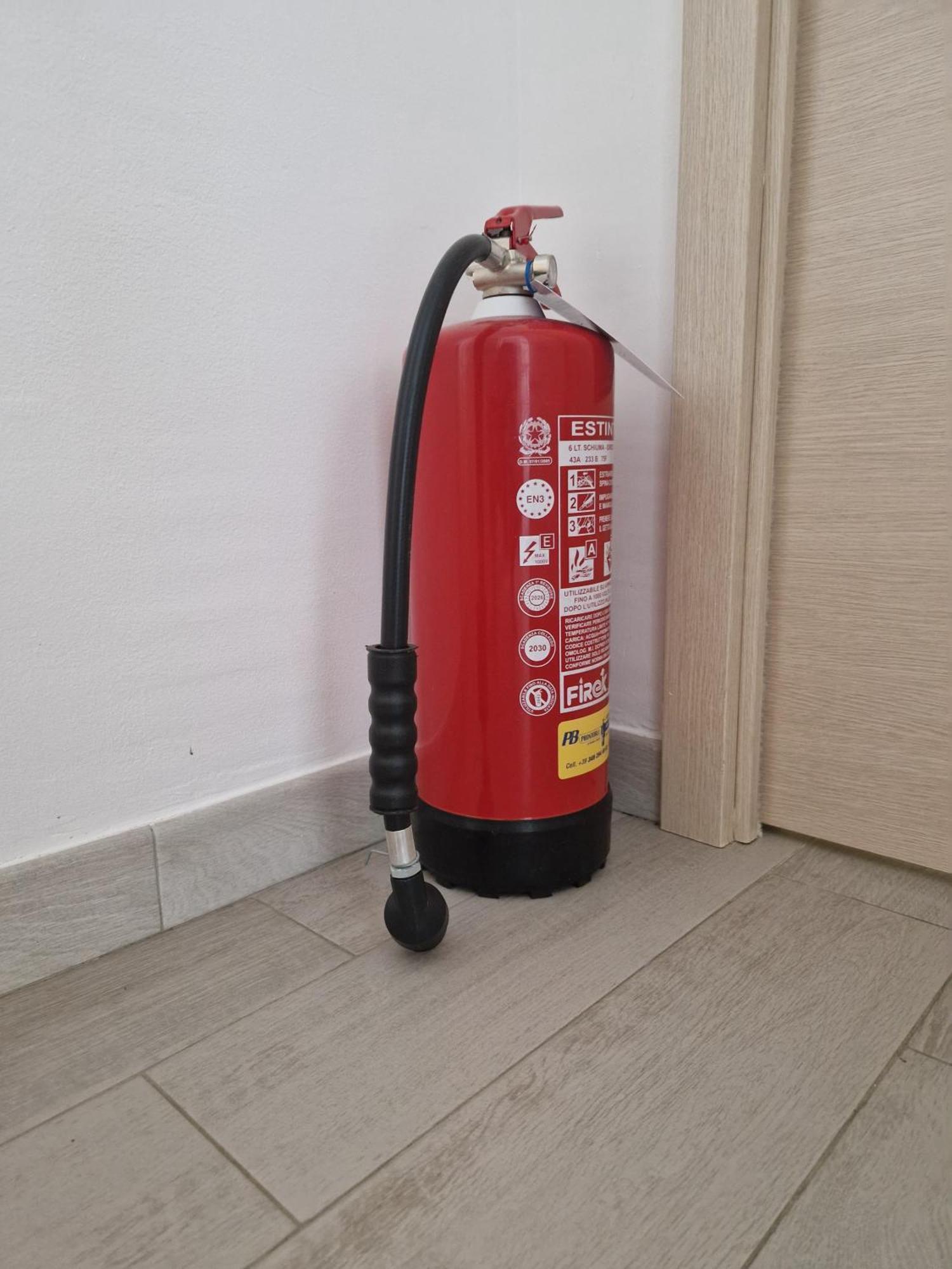 La Finestra Sul Golfo Apartment Ospedaletti Luaran gambar